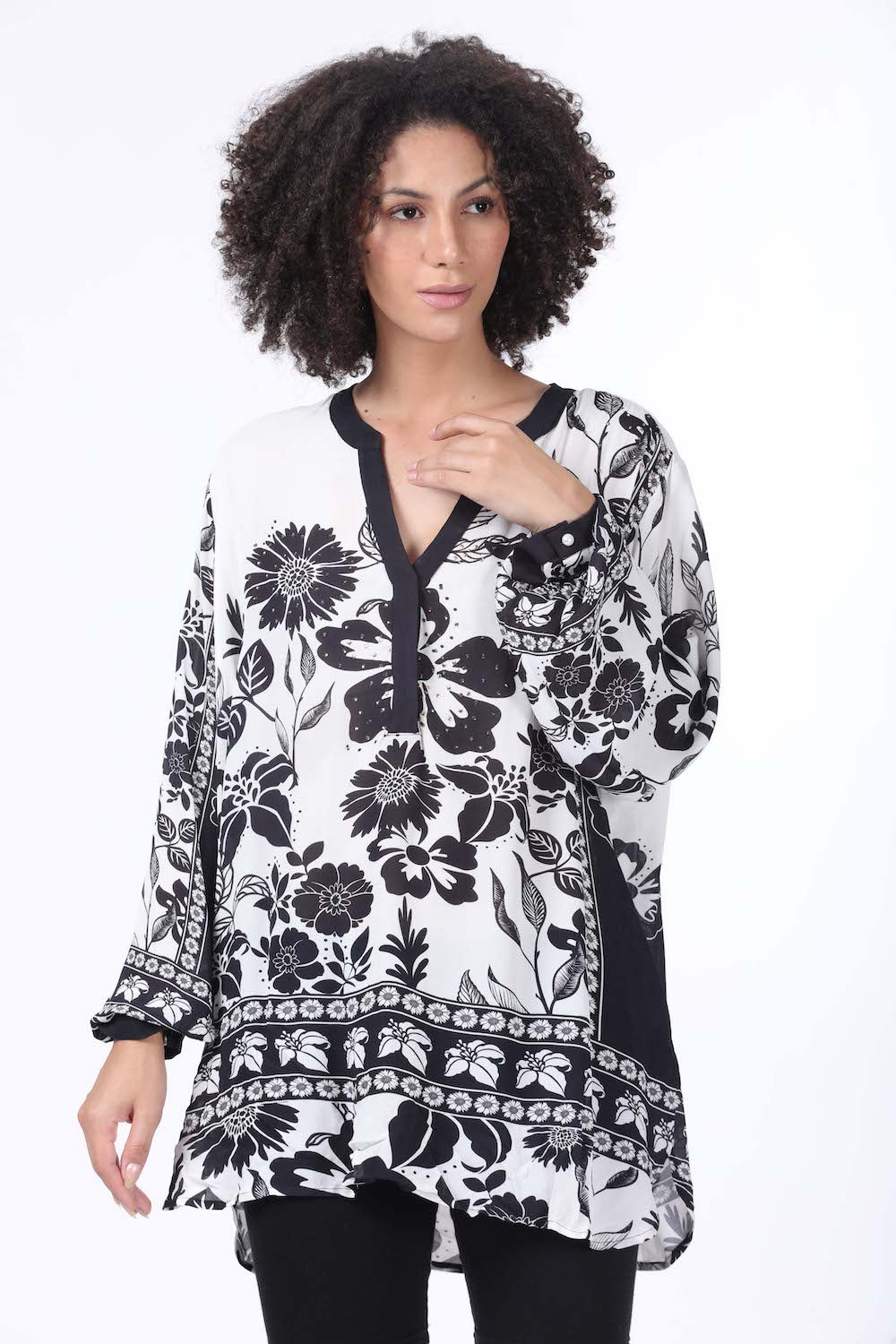 Black and white Avanti Milano Shirt (TheSwankStore) Viscose Crepe fabric