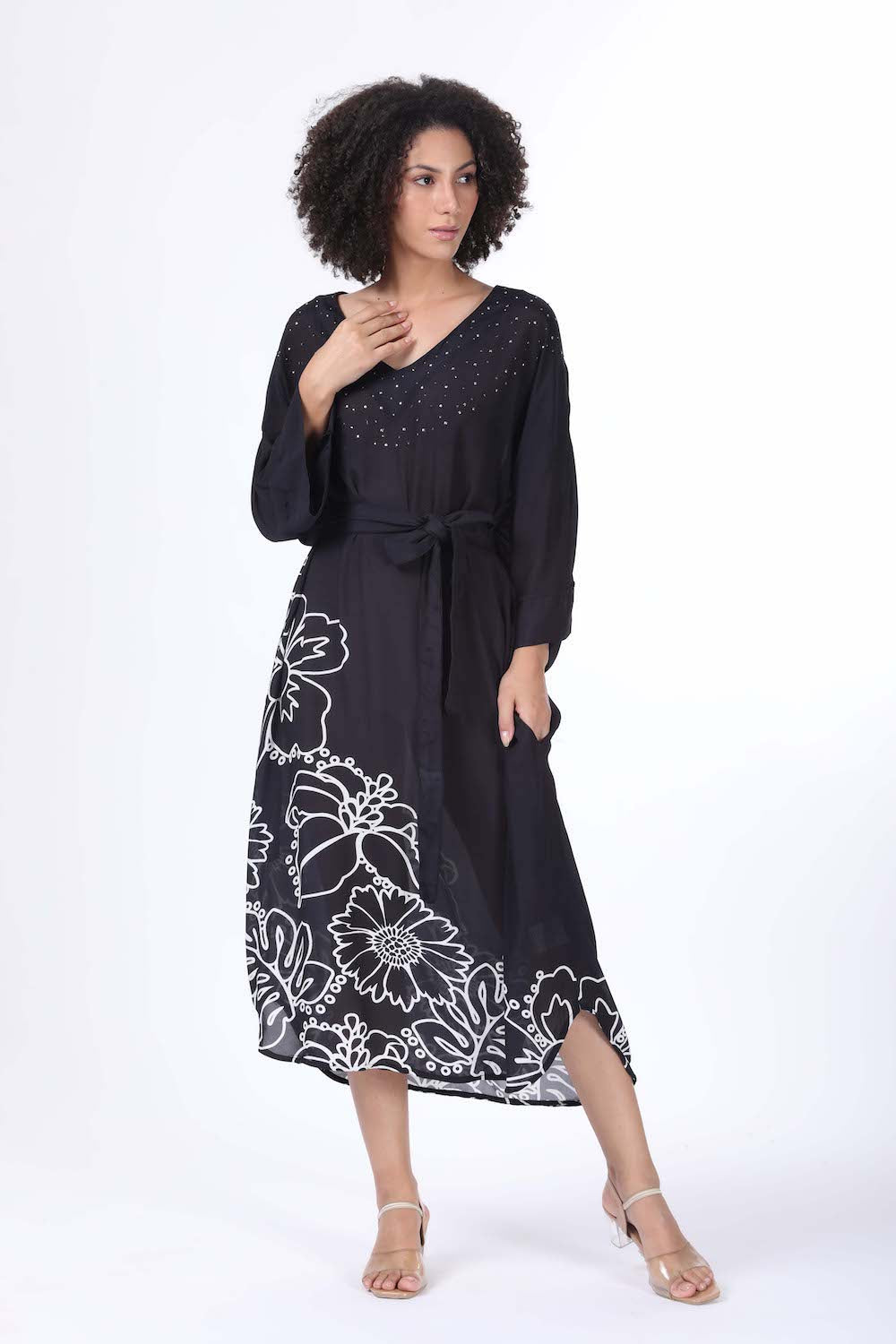 Black and white Avanti Midi Dress with Short Sleeve (TheSwankStore) Viscose Crepe fabric