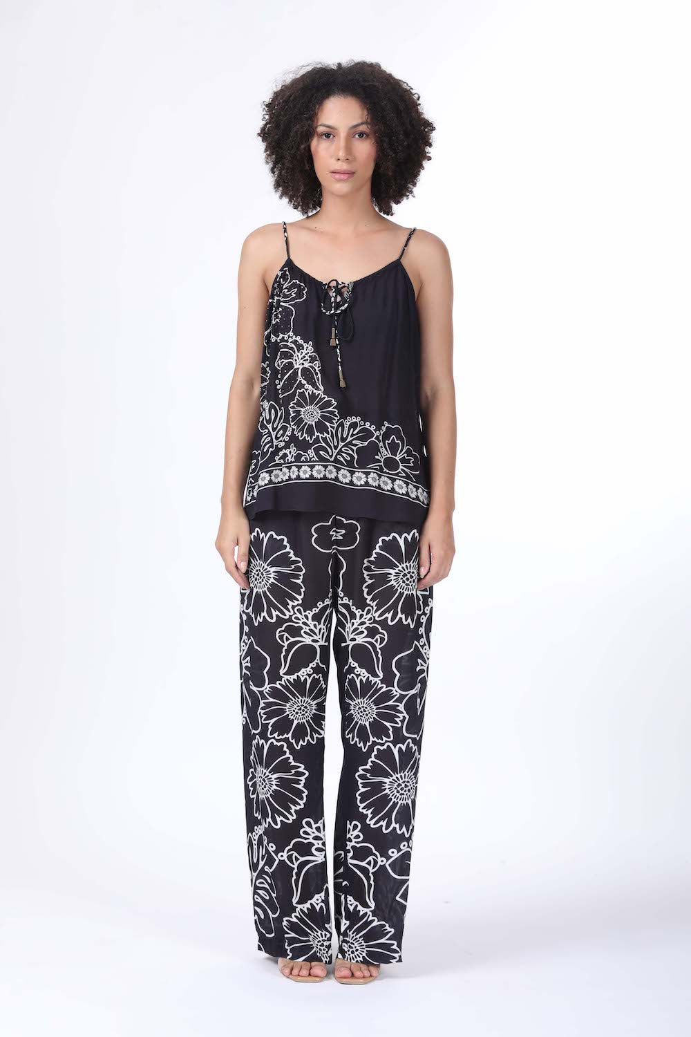 Front view of the black and white AVANTI - CAMI TOP | Lightweight and chic design with Viscose Fabric