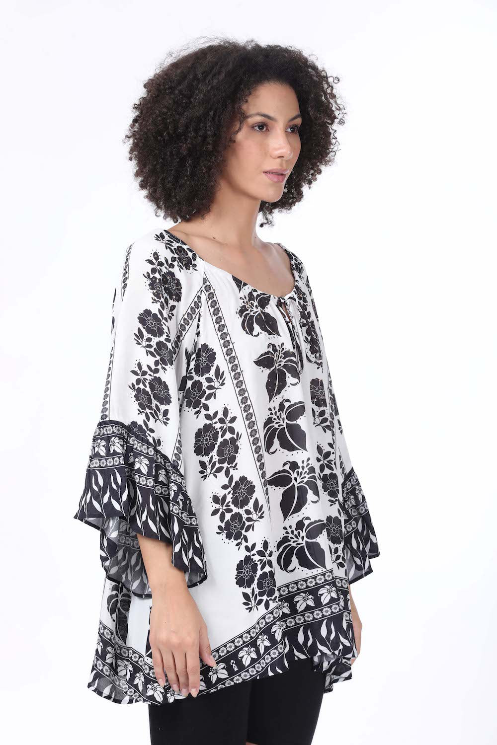 Side view of the black and white AVANTI GYPSY TUNIC Perfect style and comfort with Viscose fabric