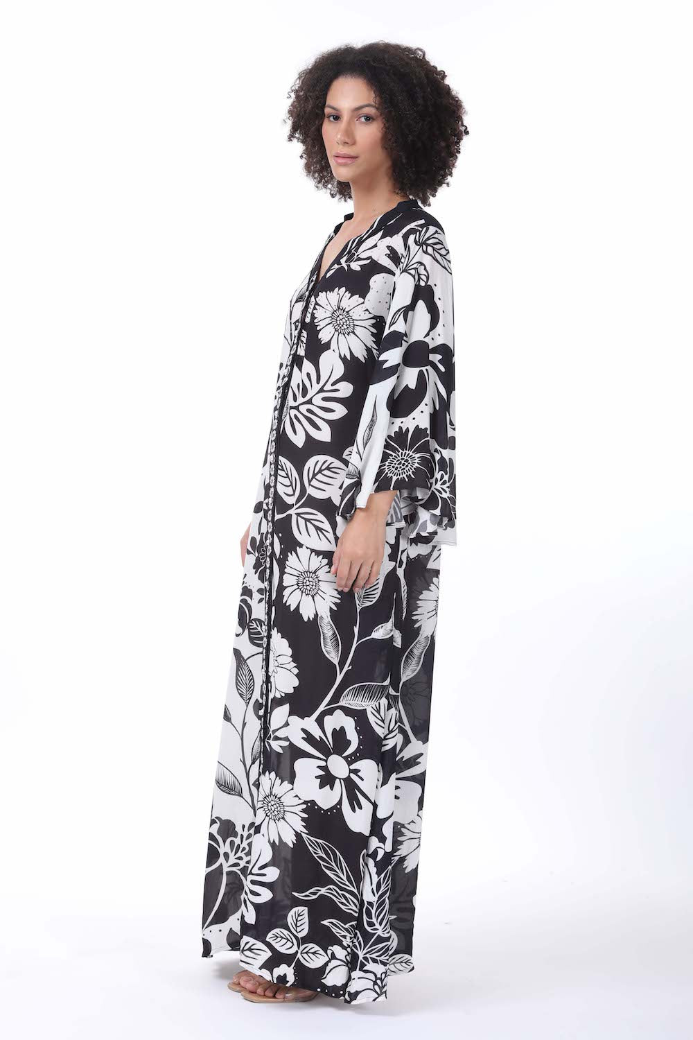 Right side view of the black and white Avanti Maxi Sun Dress (TheSwankStore) Viscose Crepe fabric