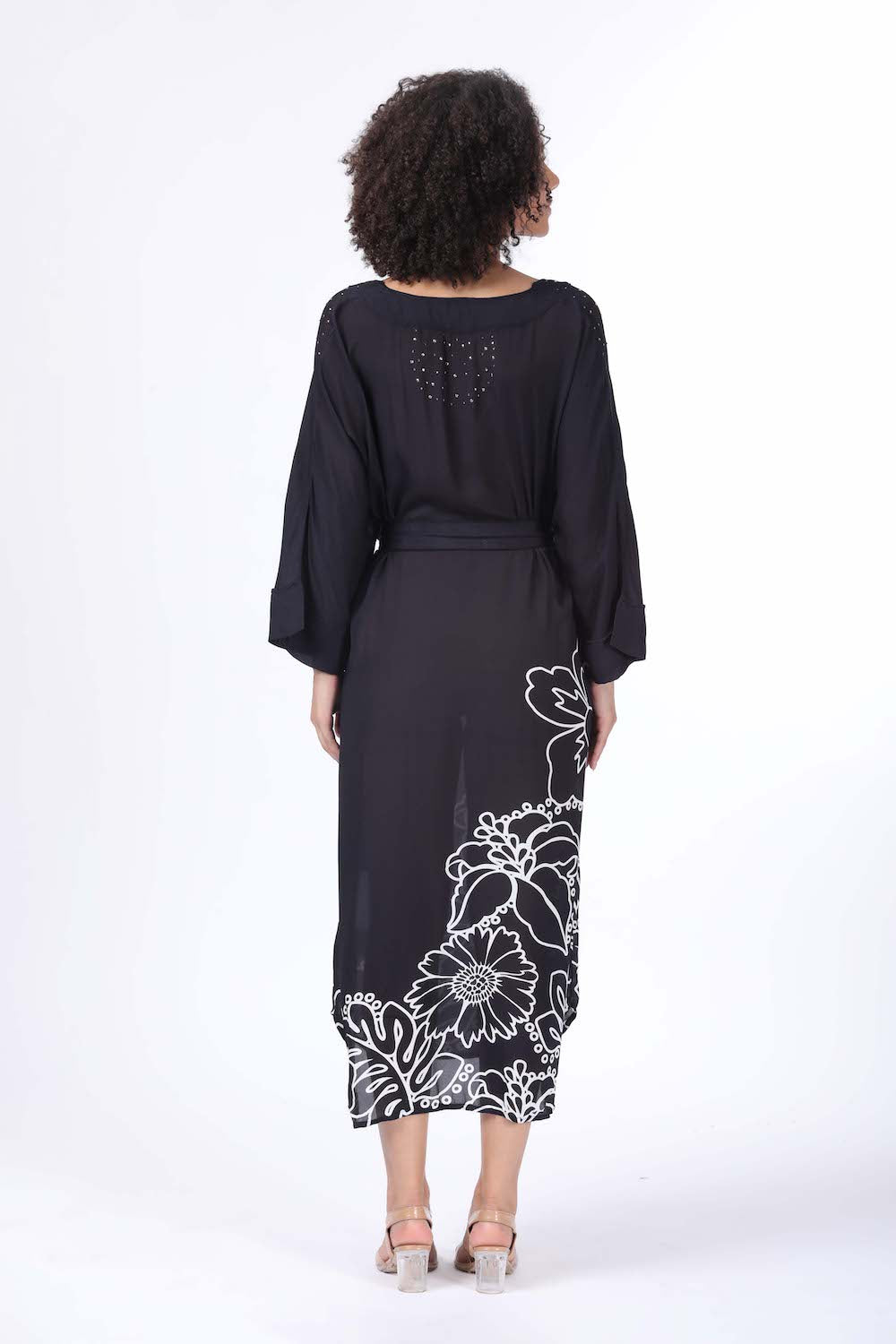 Back view of the black and white Avanti Midi Dress with Short Sleeve (TheSwankStore) Viscose Crepe fabric