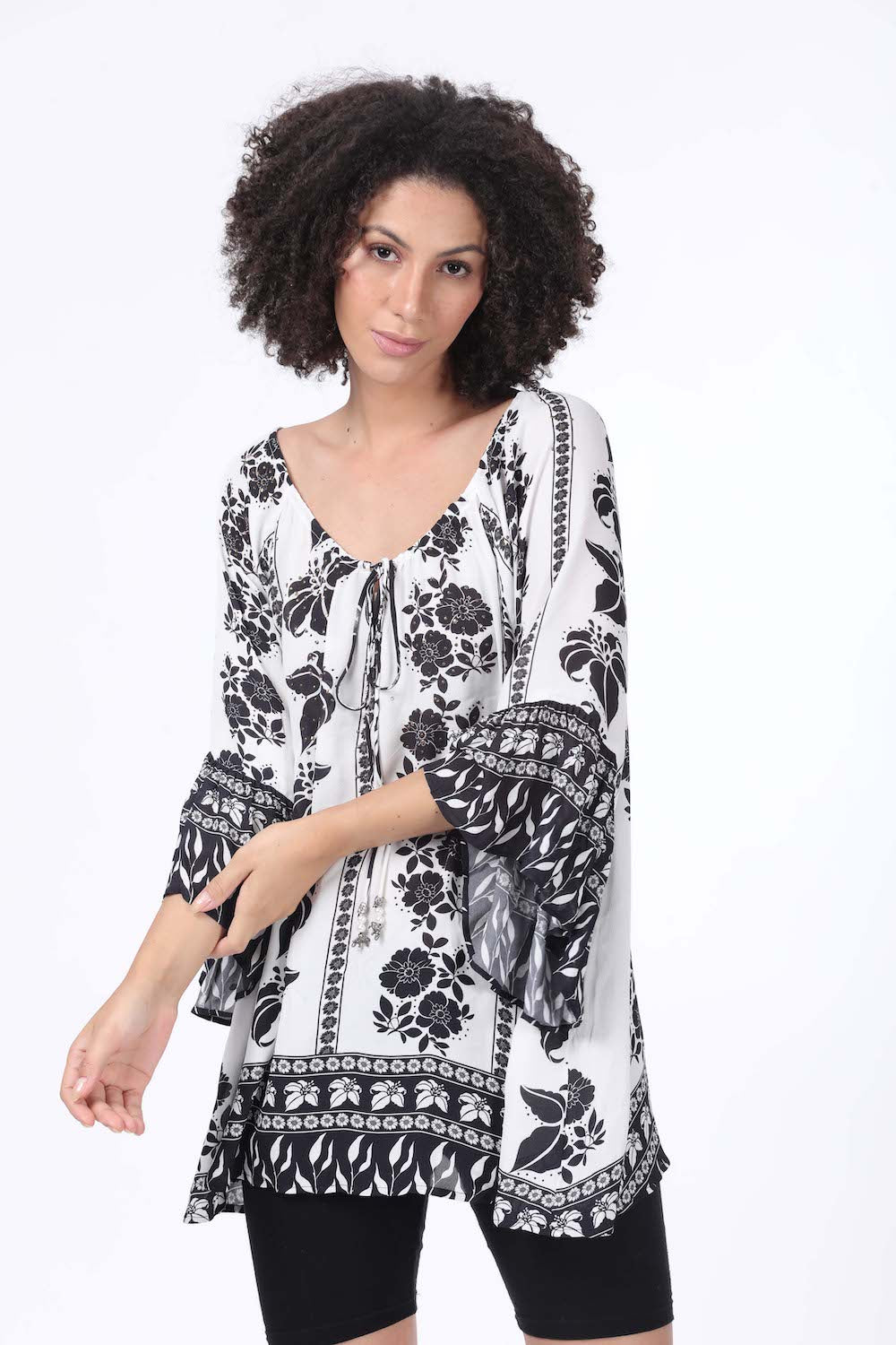 Front view of the black and white AVANTI GYPSY TUNIC Perfect style and comfort with Viscose fabric