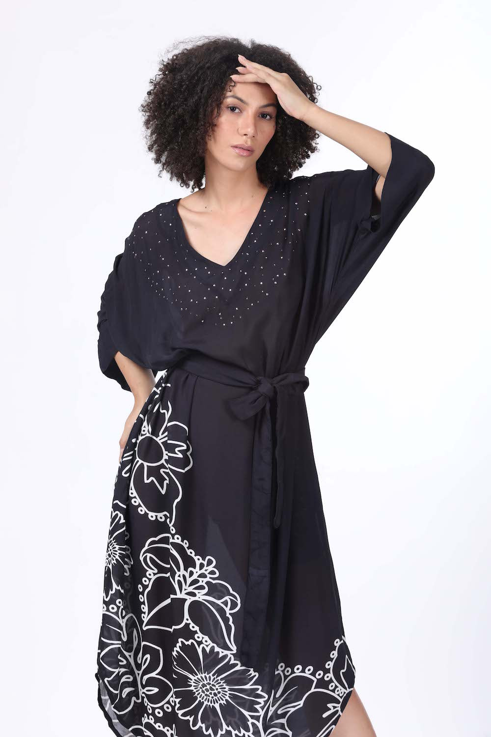 Black and white Avanti Midi Dress with Short Sleeve (TheSwankStore) Viscose Crepe fabric