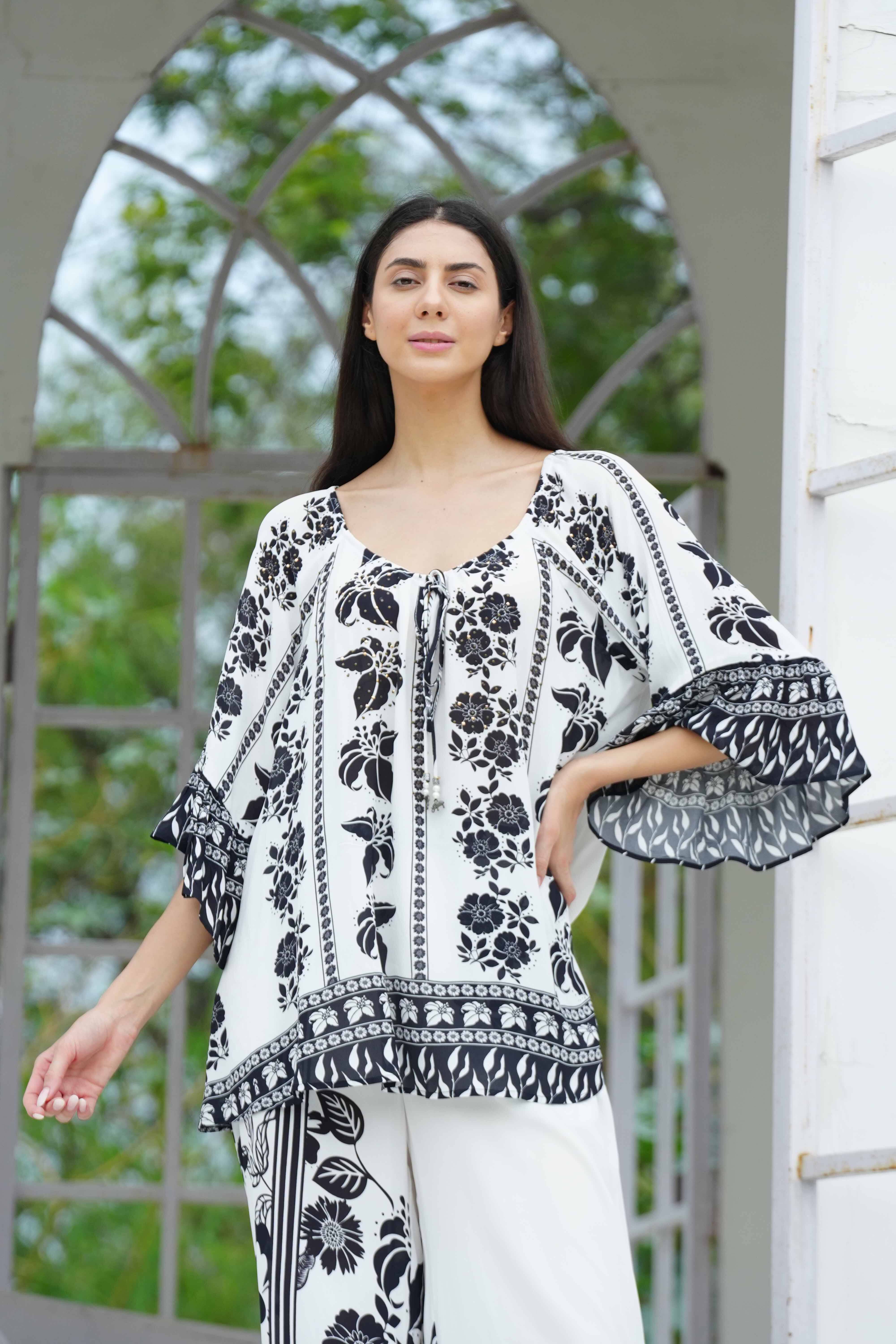 Front view of the black and white AVANTI GYPSY TUNIC Perfect style and comfort with Viscose fabric