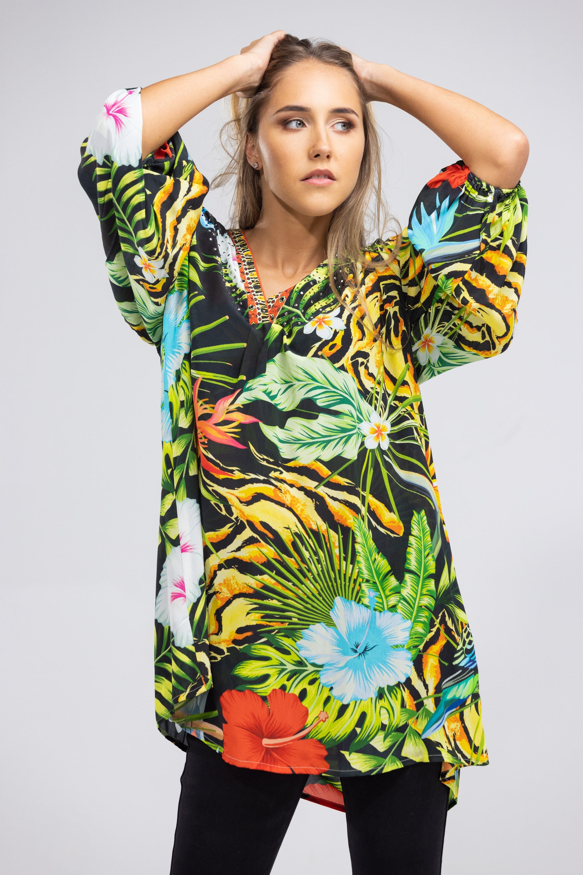 DARWIN - V NECK DRESS
