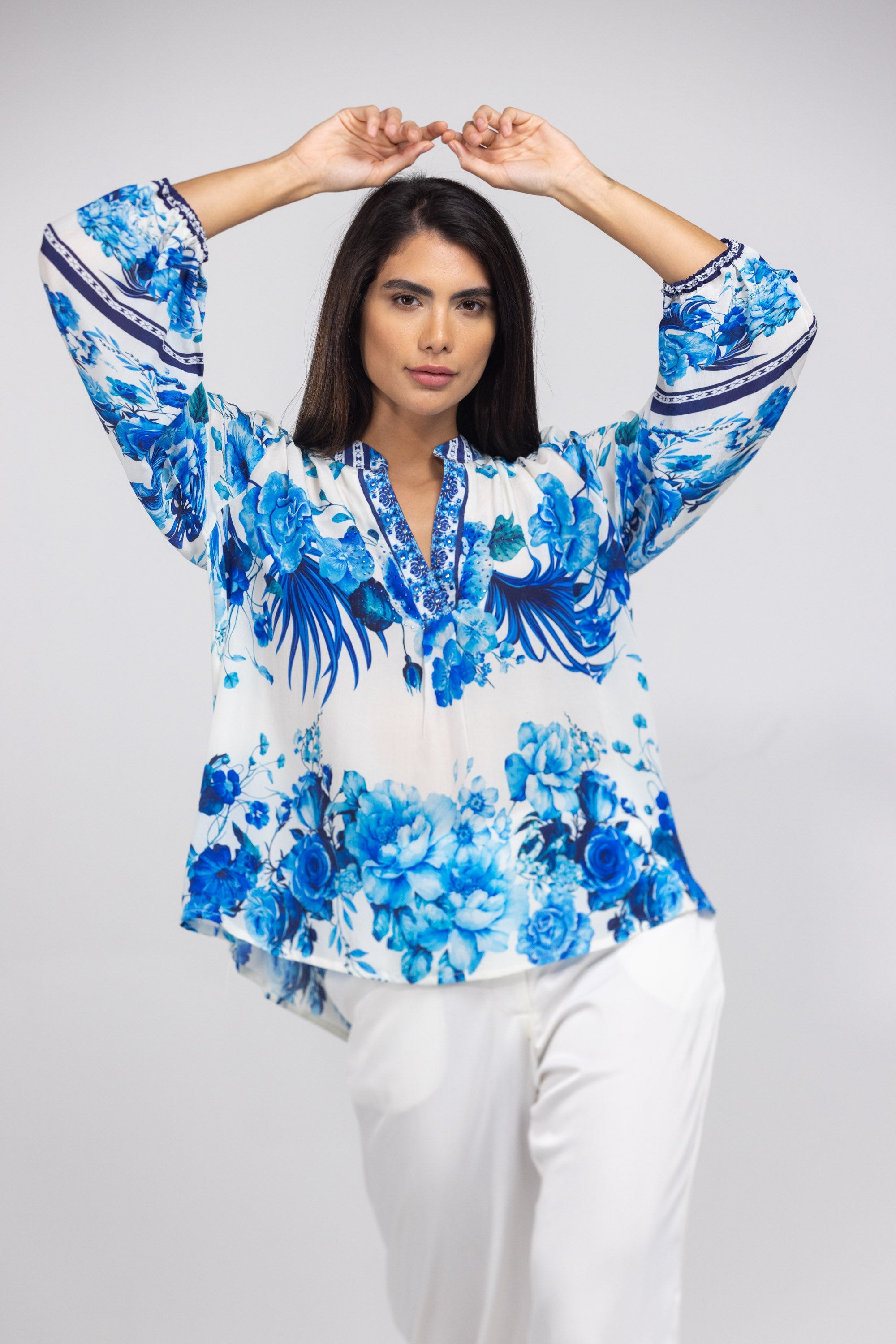 SYDNEY - V NECK TOP NEW