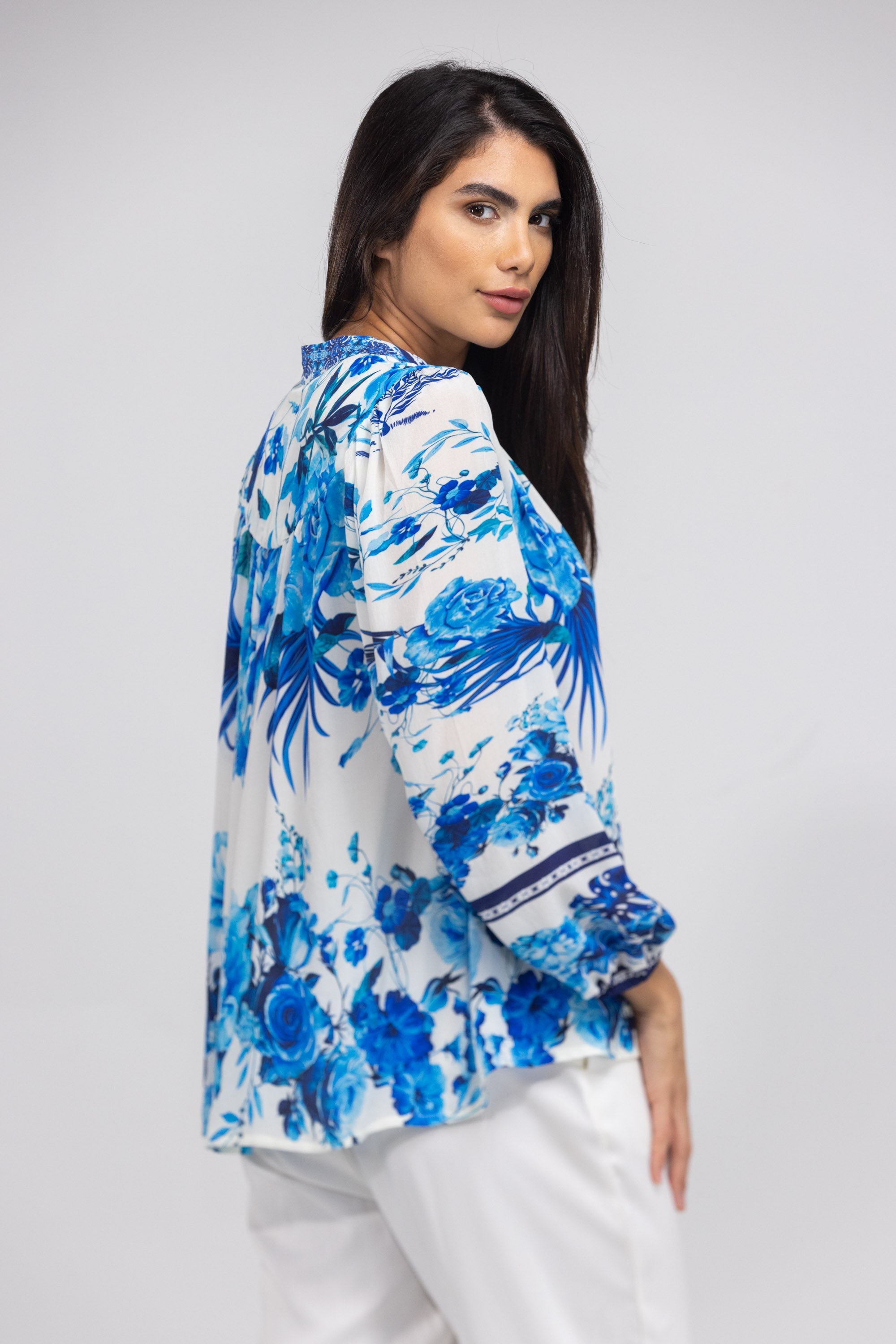 SYDNEY - V NECK TOP NEW