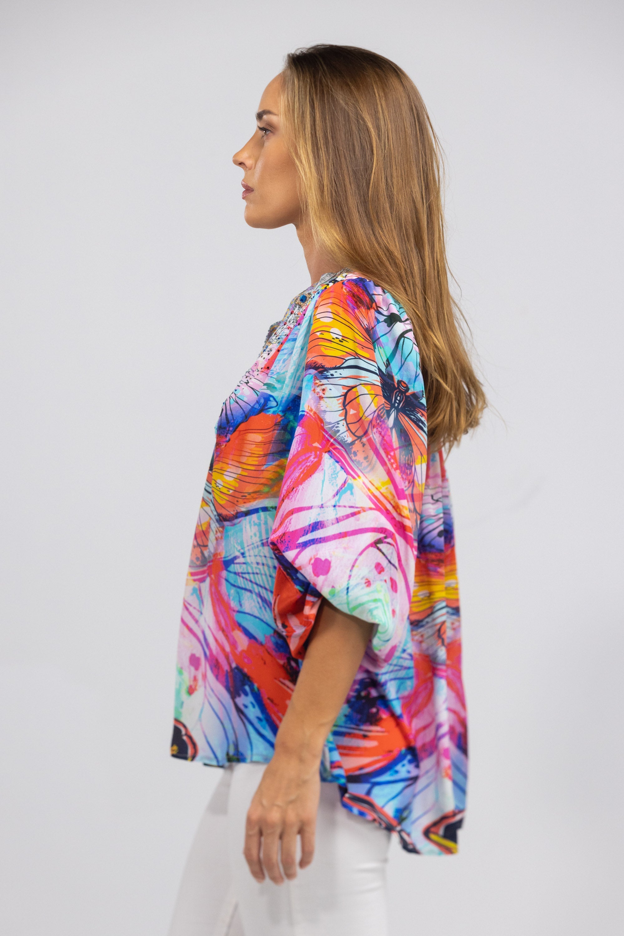 CANBERRA - V NECK TOP NEW