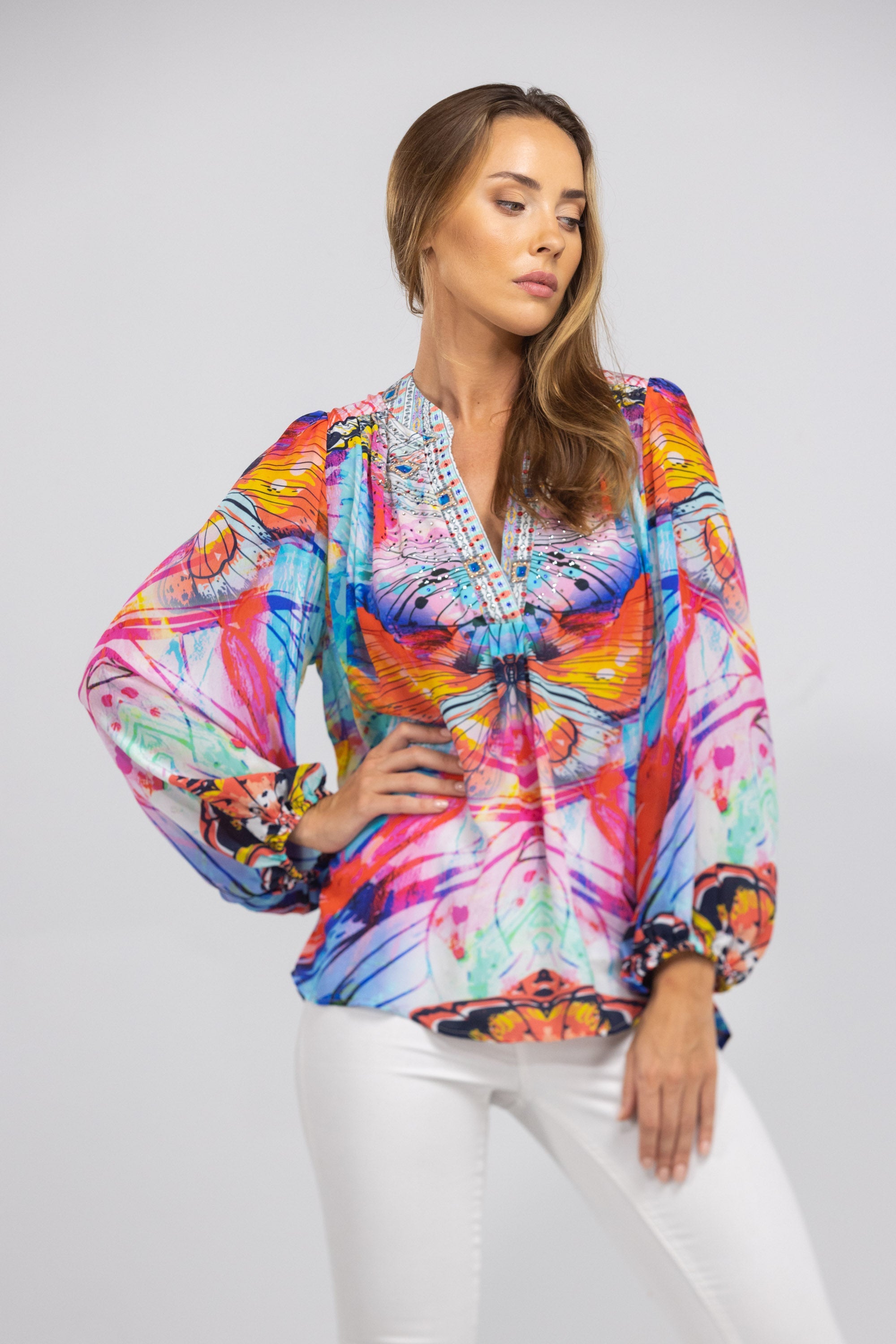CANBERRA - V NECK TOP NEW