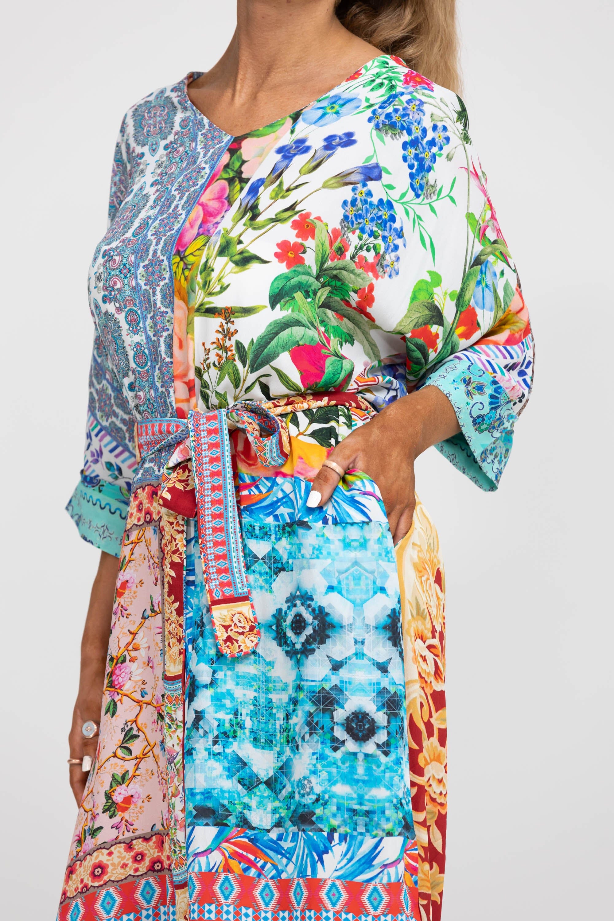 DAMASCUS - MIDI DRESS WITH SHORT SLEEVE - TheSwankStore