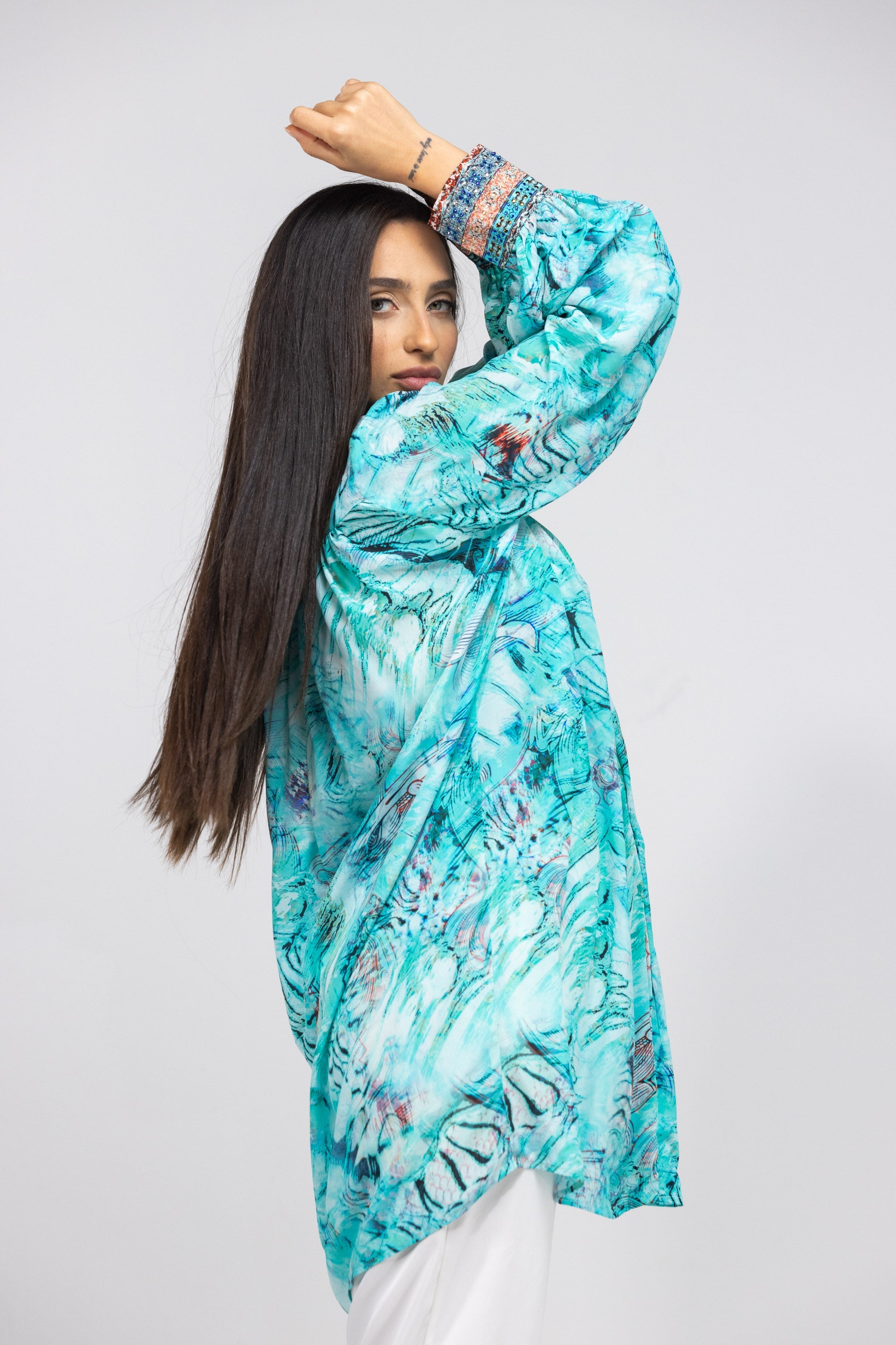 GOLDCOAST - PUFF SLEEVE DRESS