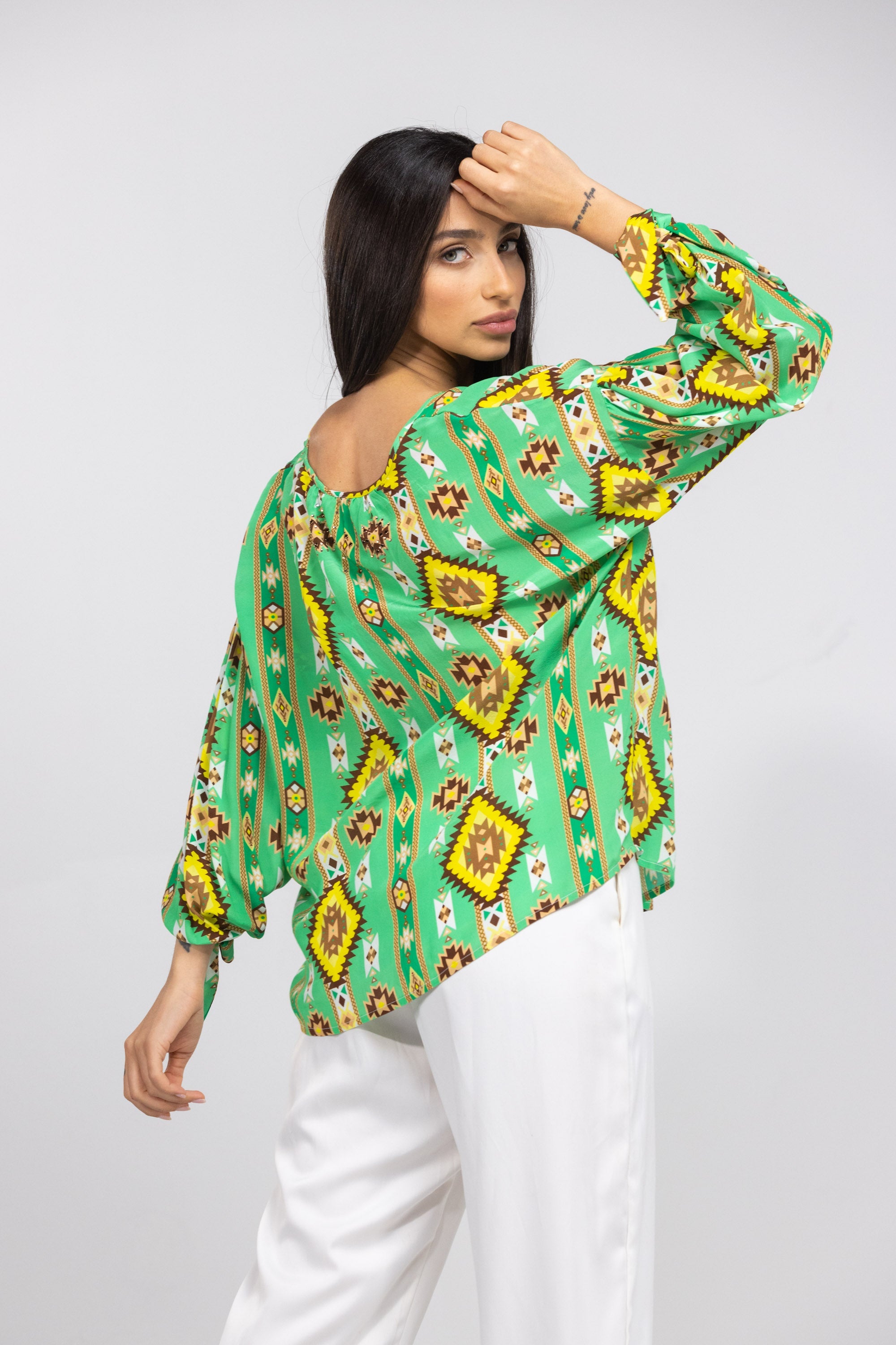 MELBOURNE - KNOT CUFF LONG SLEEVE TOP