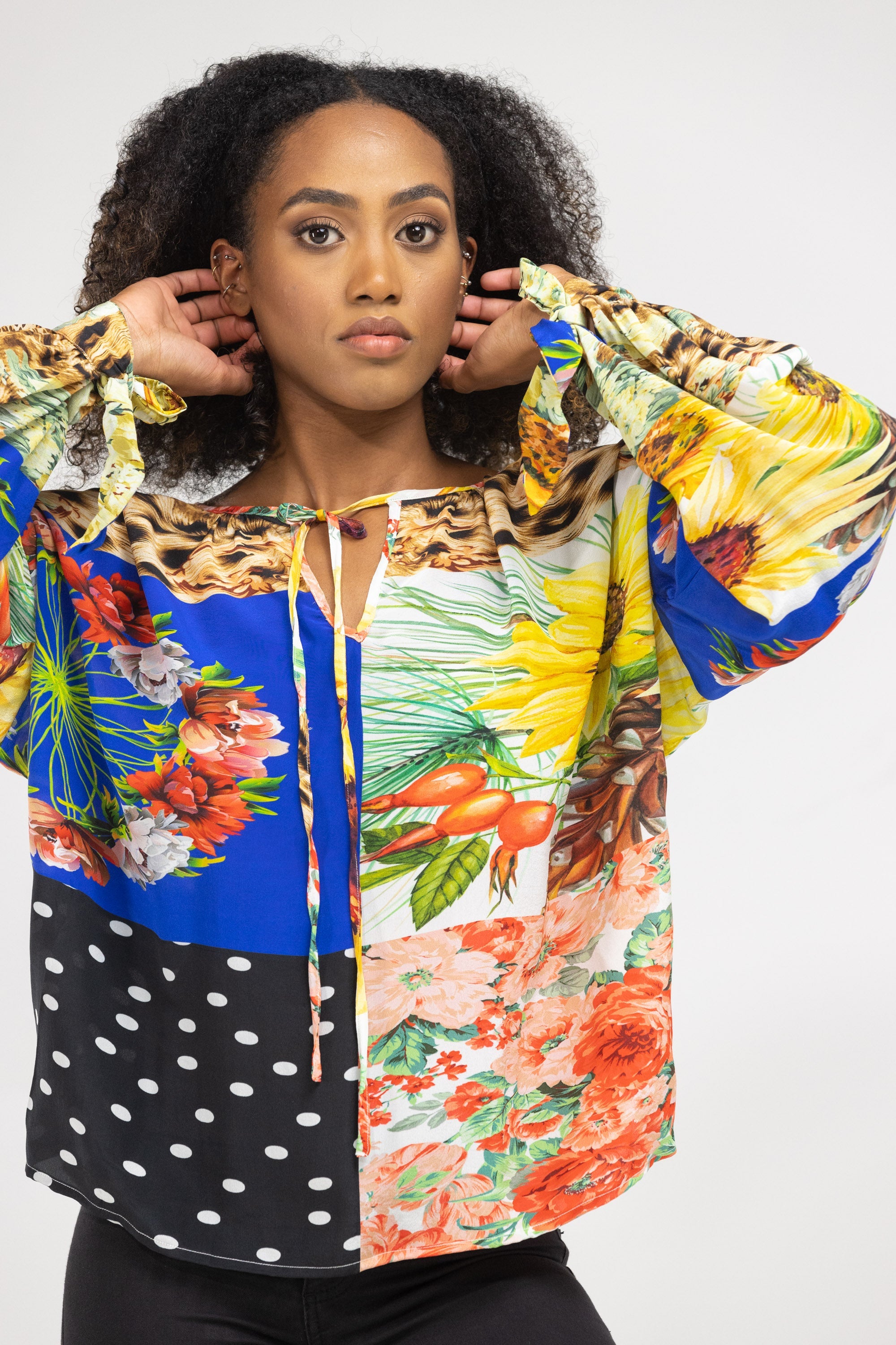 PERTH - KNOT CUFF LONG SLEEVE TOP