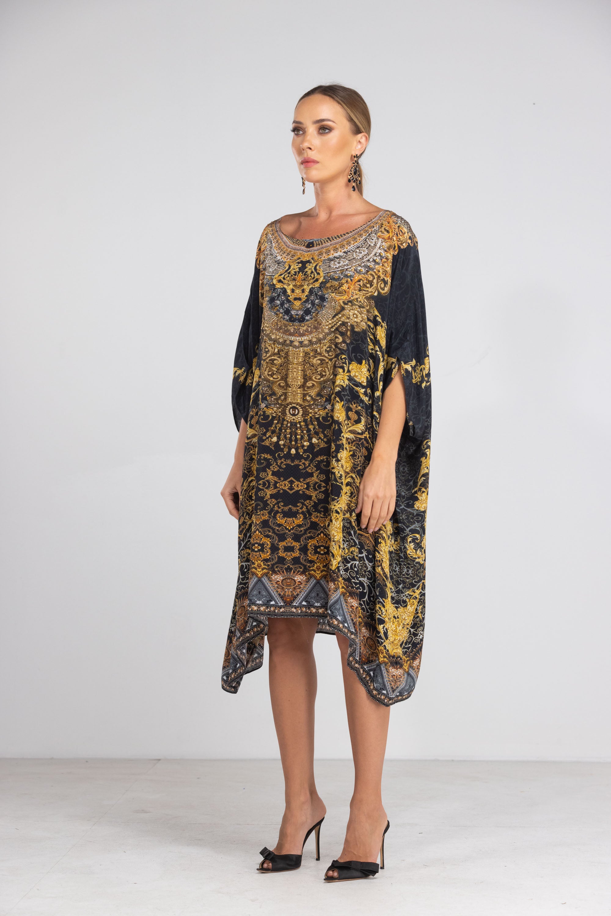 VALLETTA - SHORT BOX KAFTAN - TheSwankStore