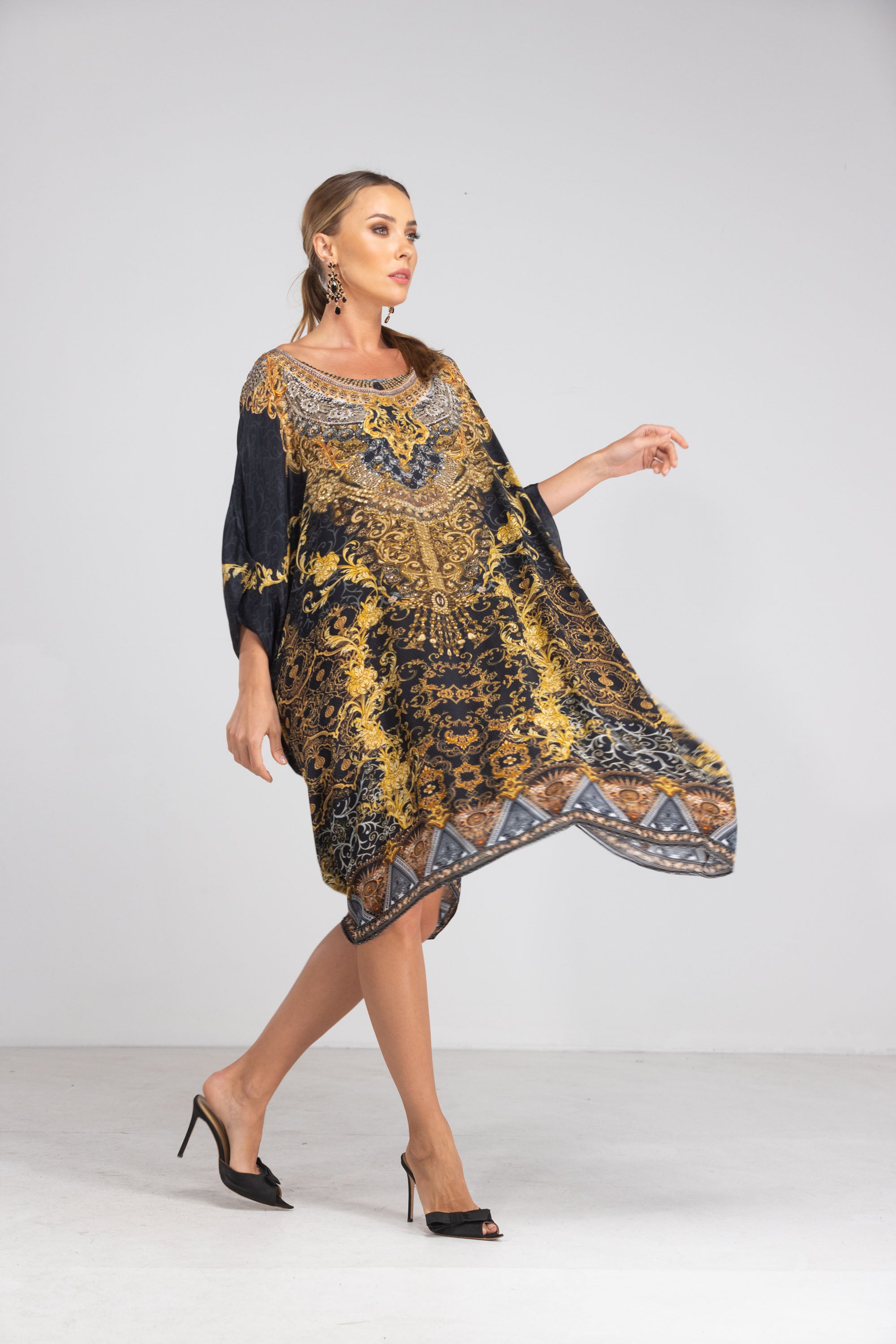VALLETTA - SHORT BOX KAFTAN - TheSwankStore