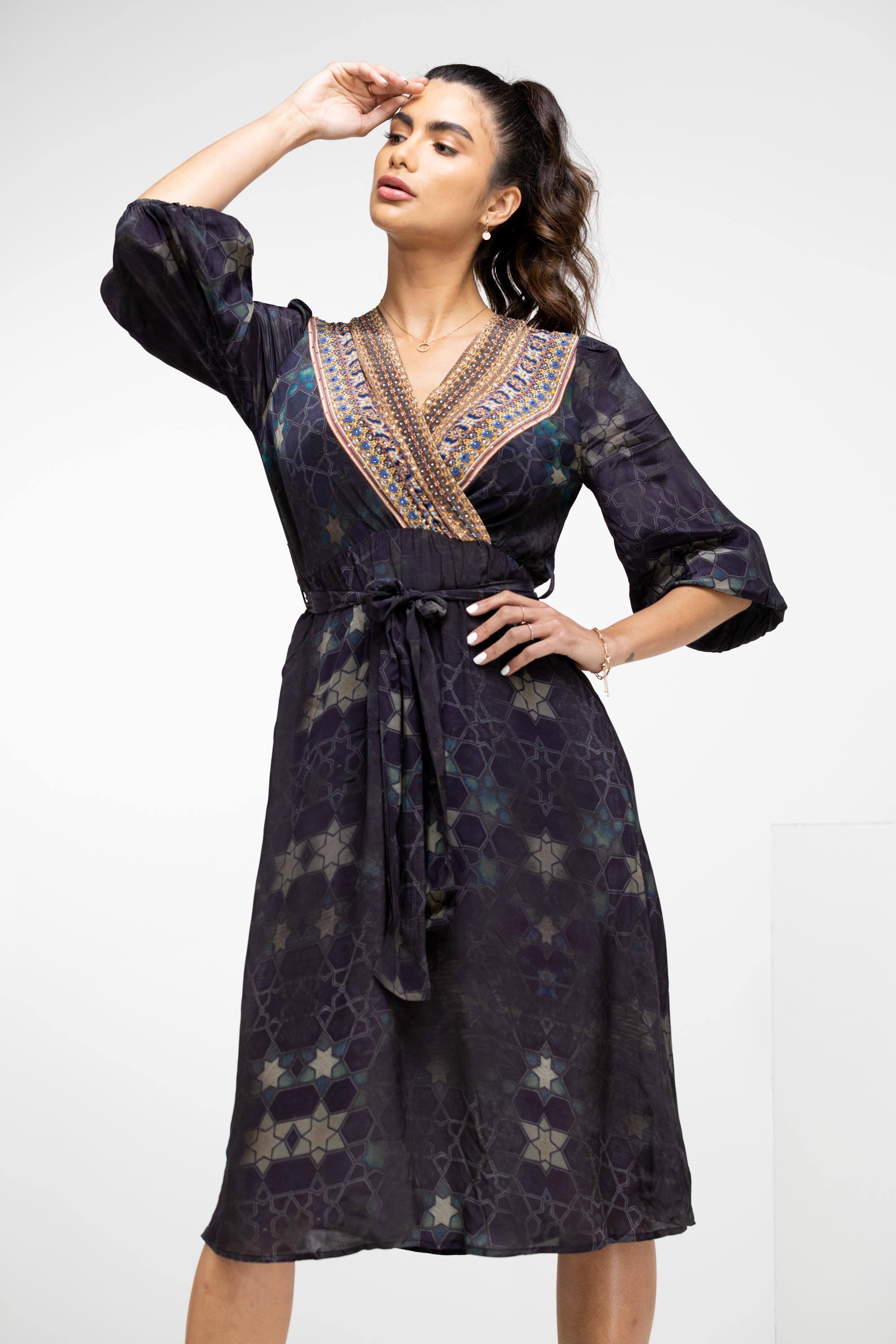 https://cdn.shopify.com/s/files/1/0873/8766/files/mid_night_dress.mp4?v=1632099945