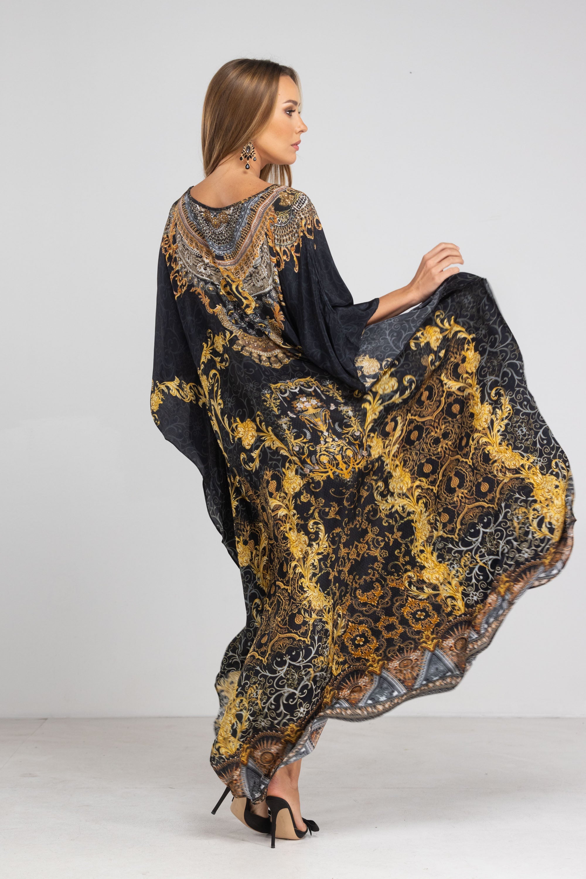 VALLETTA - LONG KAFTAN - TheSwankStore